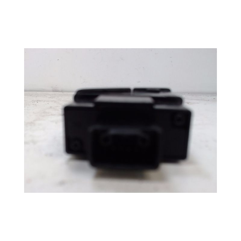 BOUTON DE WARNING OPEL AGILA