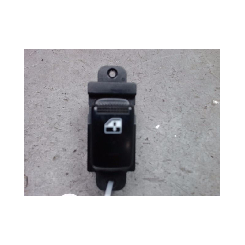 COMMANDE LEVE-GLACE PORTE AVD KIA PICANTO