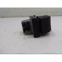COMMANDE LEVE-GLACE PORTE AVD AUDI A1