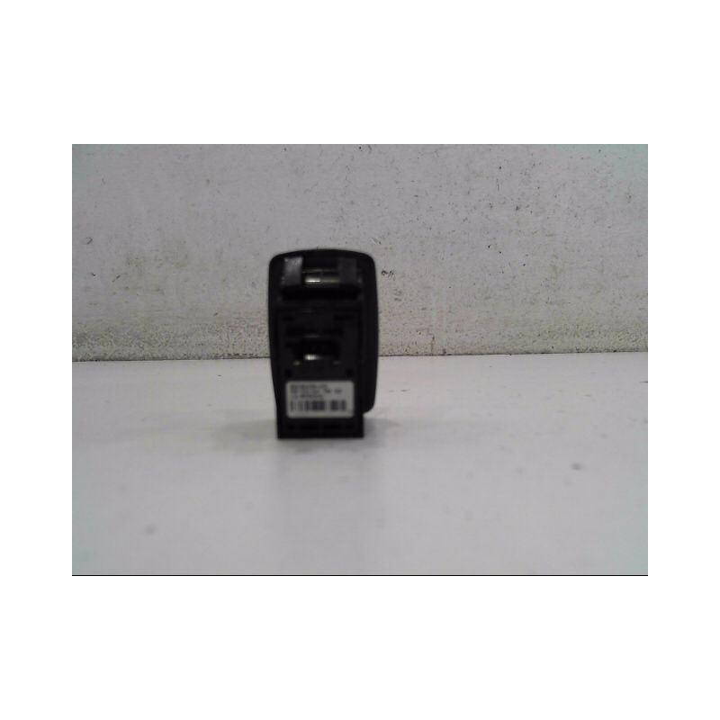COMMANDE LEVE-GLACE PORTE ARG B.M.W. SERIE 1
