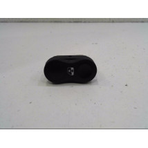 COMMANDE LEVE-GLACE PORTE AVD DACIA DUSTER