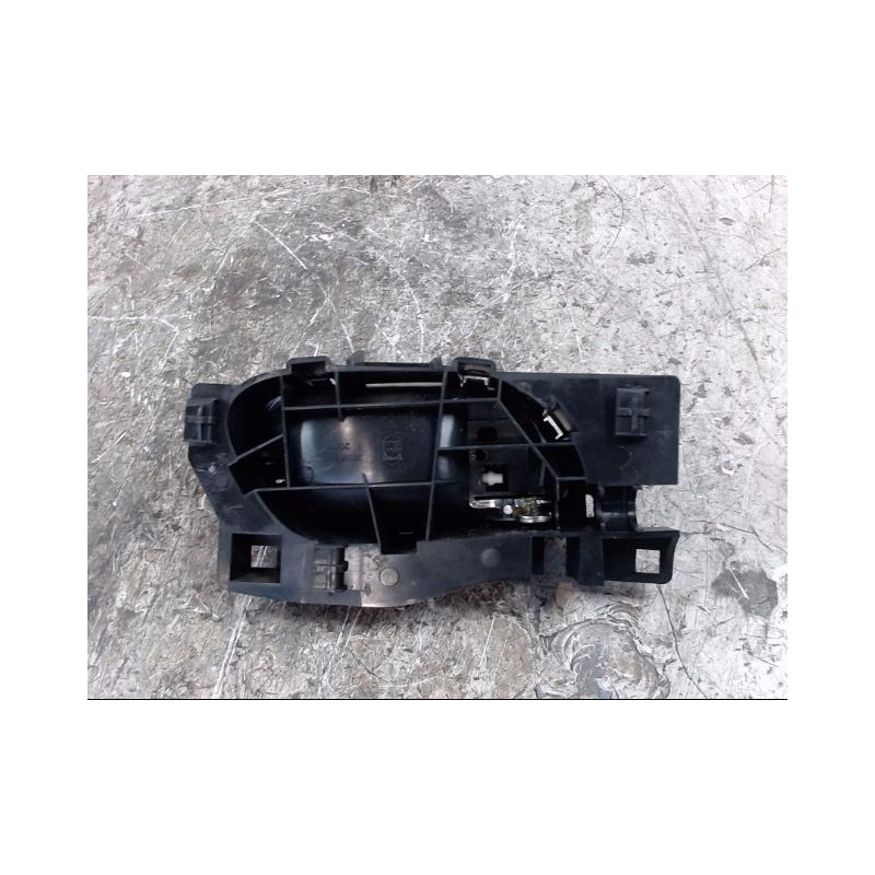 POIGNEE INTERIEURE PORTE AVANT GAUCHE PEUGEOT 207 SW