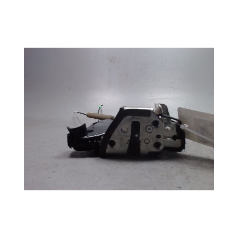 SERRURE PORTE AVANT DROIT TOYOTA COROLLA 2004-
