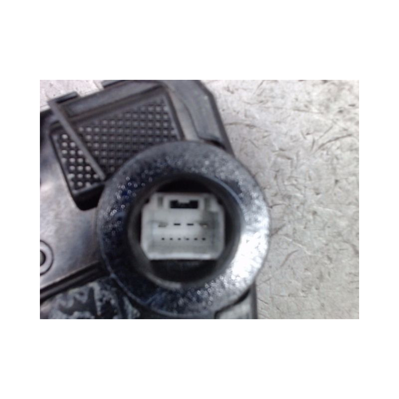 SERRURE PORTE AVANT DROIT TOYOTA COROLLA 2004-