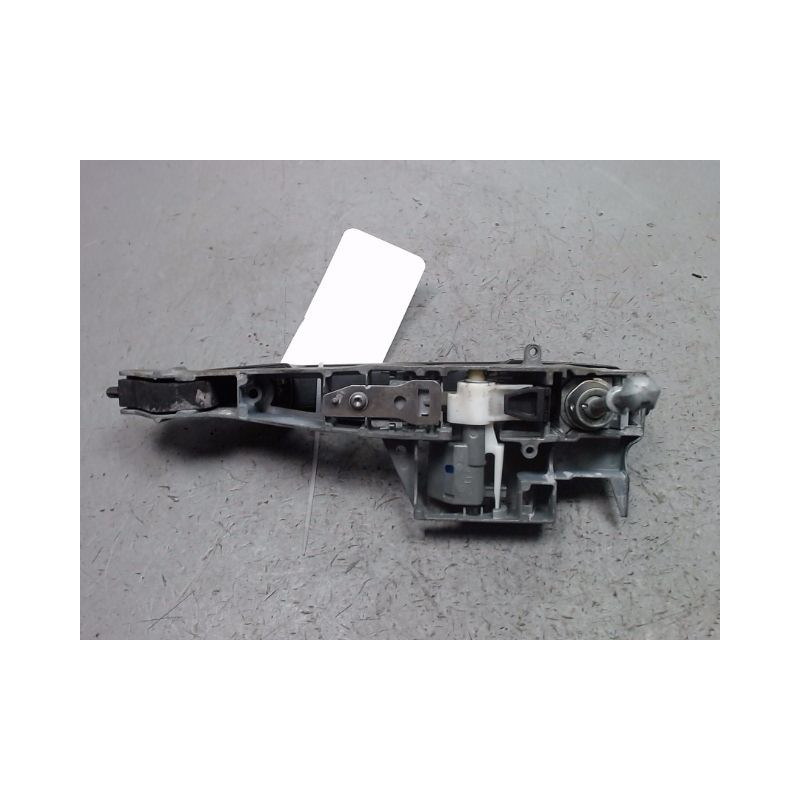 POIGNEE EXTERIEURE PORTE AVANT GAUCHE PEUGEOT 3008 2009-