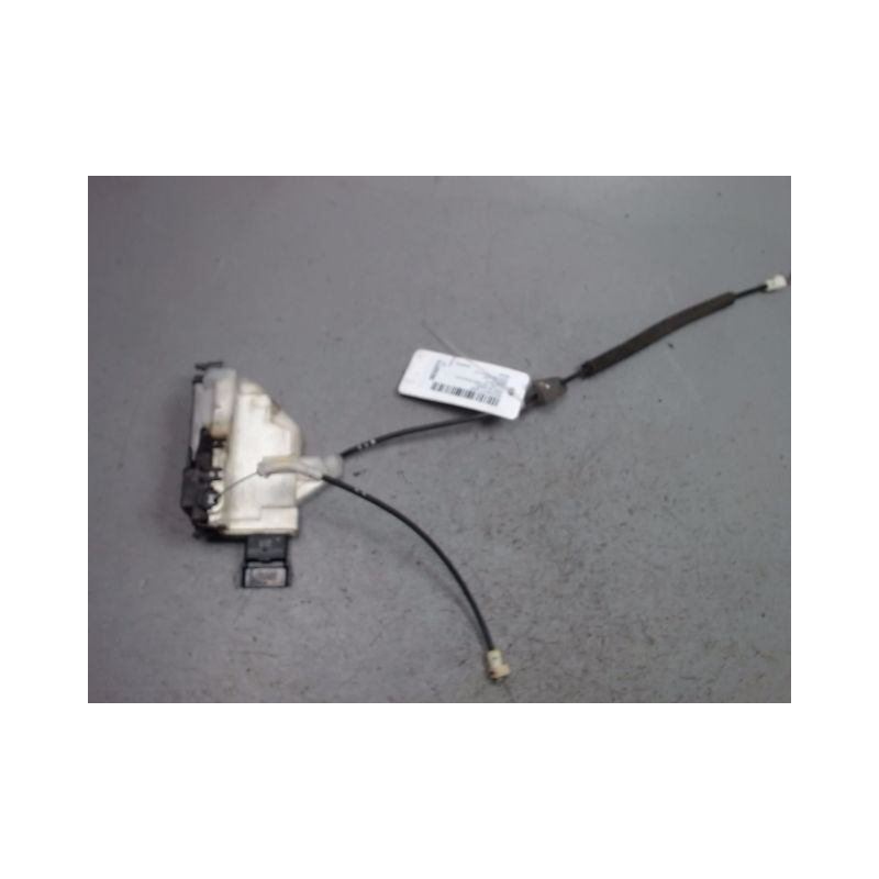 SERRURE PORTE AVANT DROIT PEUGEOT 3008 2009-