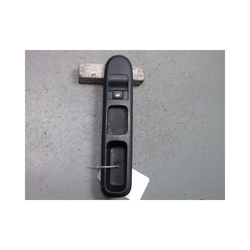 COMMANDE LEVE-GLACE PORTE AVD PEUGEOT 5008 2009-