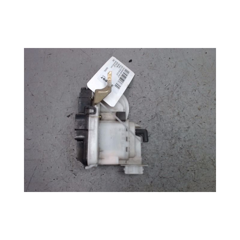 SERRURE PORTE AVANT DROIT VOLKSWAGEN GOLF III 92-97