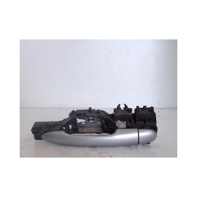POIGNEE EXTERIEURE PORTE ARRIERE GAUCHE RENAULT SCENIC II PH2 2006-