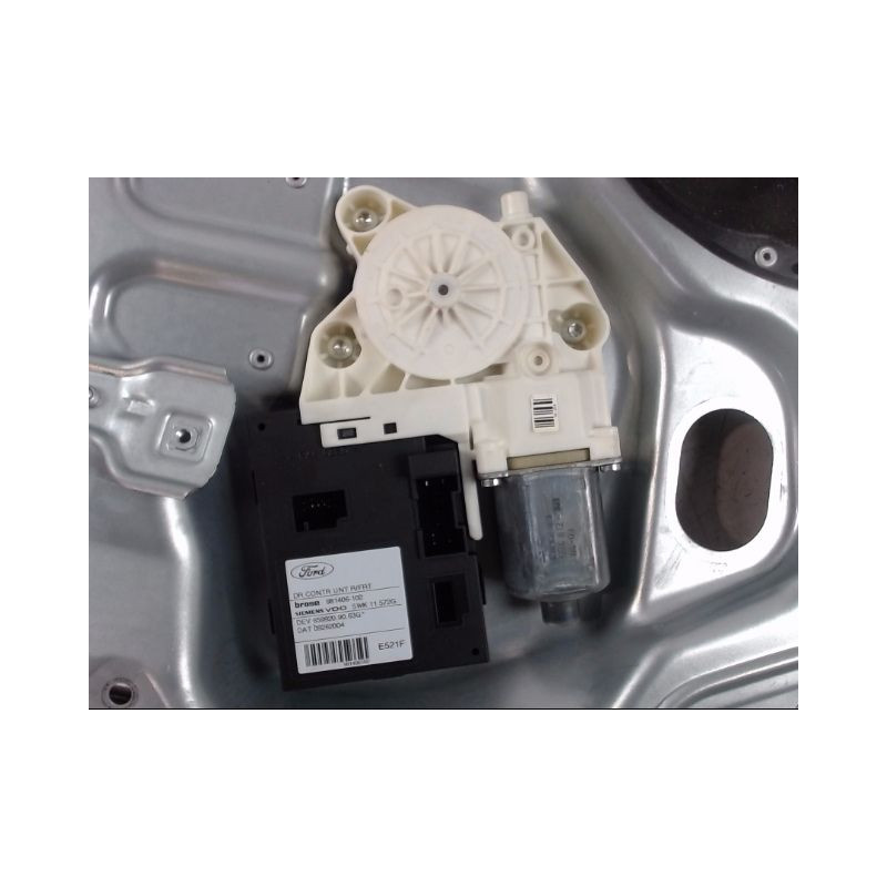 MECANISME+MOTEUR LEVE-GLACE AVANT DROIT FORD FOCUS 04-07