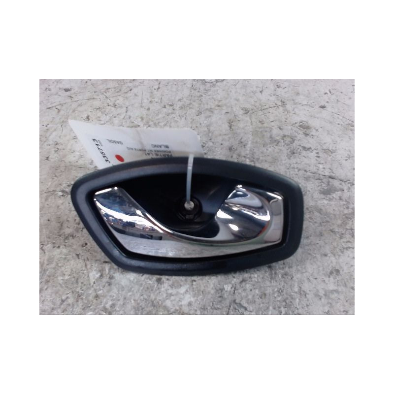 POIGNEE INTERIEURE PORTE AVANT DROIT RENAULT CLIO IV