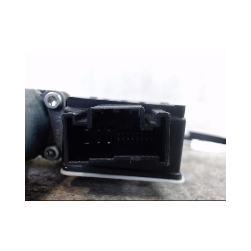 MECANISME+MOTEUR LEVE-GLACE AVANT GAUCHE VOLKSWAGEN POLO 2009-
