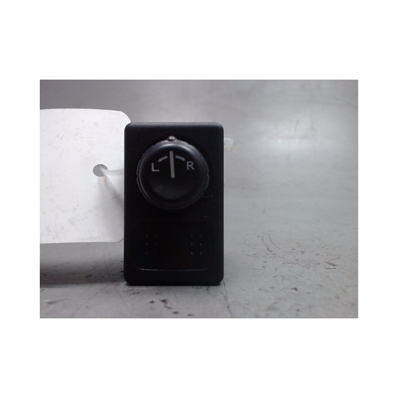 COMMANDE RETROVISSEUR EXTERIEUR ELECTRIQUE NISSAN ALMERA TINO