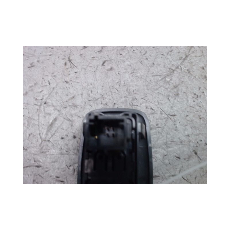 COMMANDE LEVE-GLACE PORTE ARG CITROEN C3 2009-