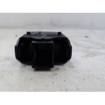 COMMANDE LEVE-GLACE PORTE AVD FORD FIESTA