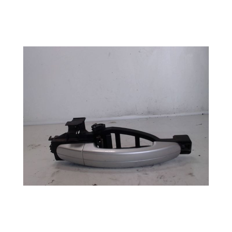 POIGNEE EXTERIEURE PORTE AVANT DROIT FORD FOCUS