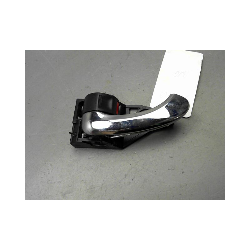 POIGNEE INTERIEURE PORTE AVANT GAUCHE TOYOTA RAV4 BREAK III Phase 1 2006-2009