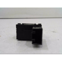 COMMANDE LEVE-GLACE PORTE AVD VOLKSWAGEN JETTA