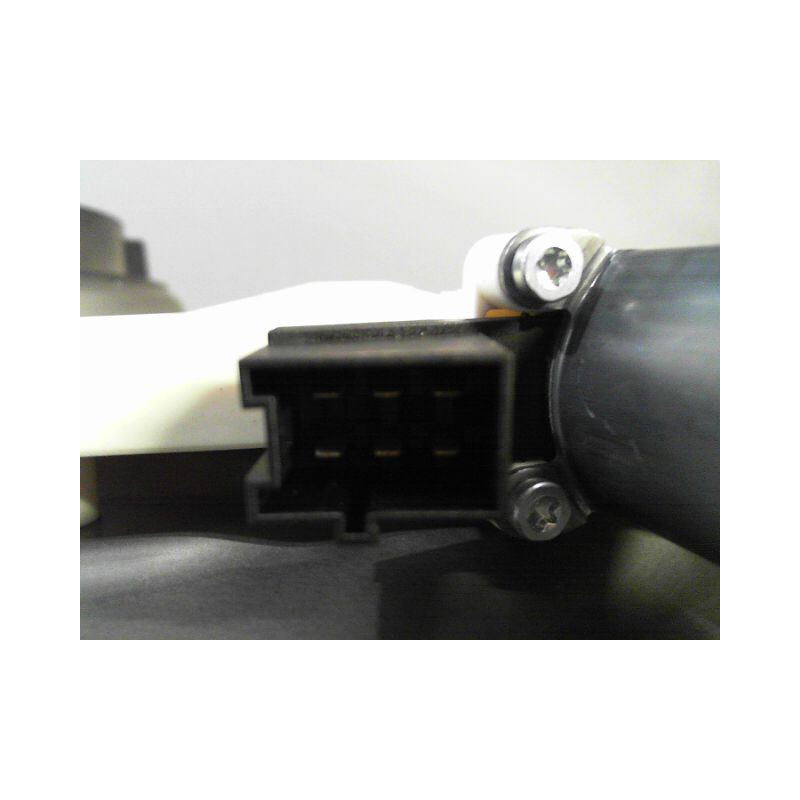 MECANISME+MOTEUR LEVE-GLACE AVANT DROIT MERCEDES CLASSE B 05-08