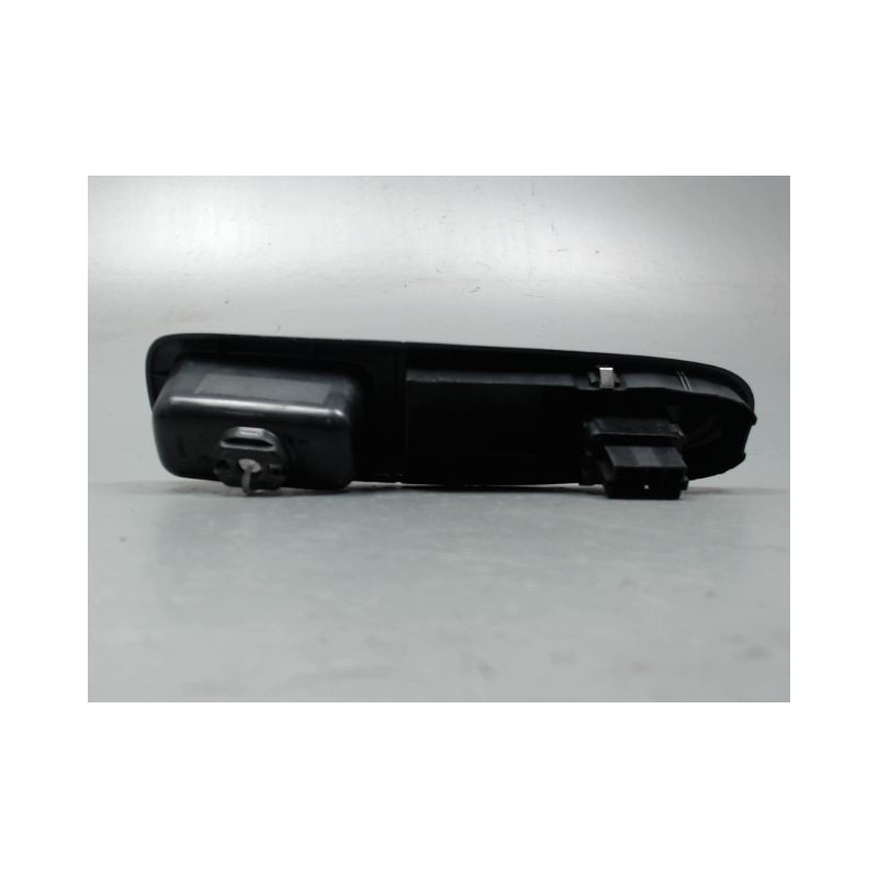 COMMANDE LEVE-GLACE PORTE AVD PEUGEOT 406 BREAK 99-04