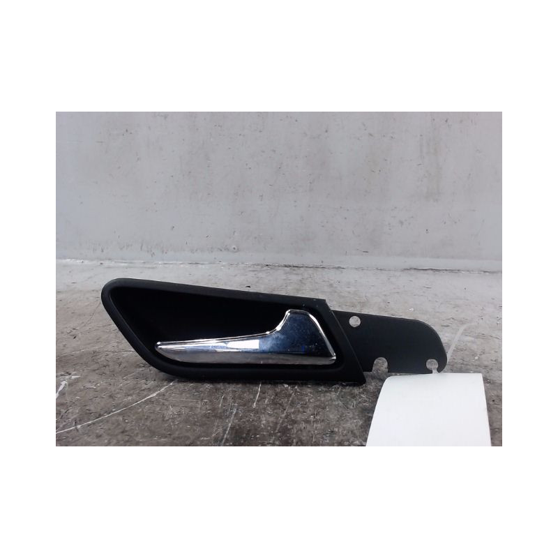 POIGNEE INTERIEURE PORTE AVANT DROIT MERCEDES CLASSE B 05-08