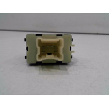 COMMANDE LEVE-GLACE PORTE AVD RENAULT CLIO
