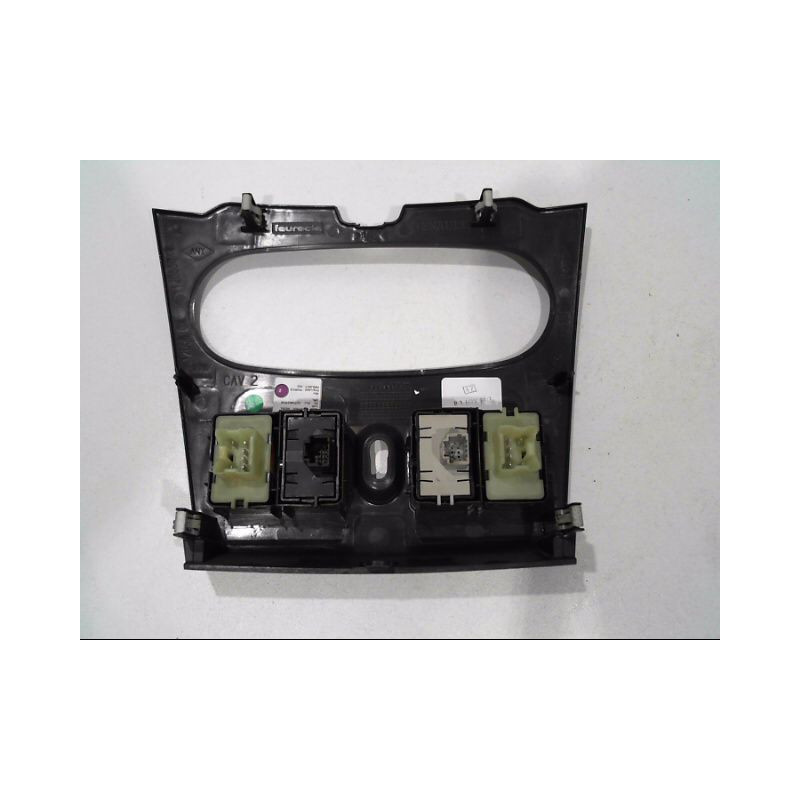 COMMANDE LEVE-GLACE PORTE AVG DACIA SANDERO