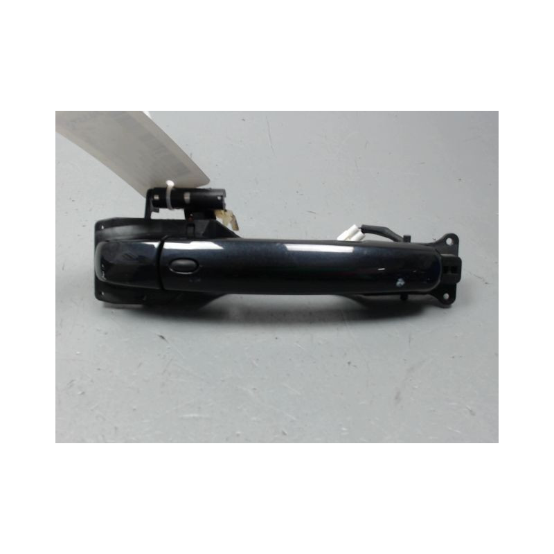 POIGNEE EXTERIEURE PORTE AVANT DROIT SUZUKI SWIFT -03/05