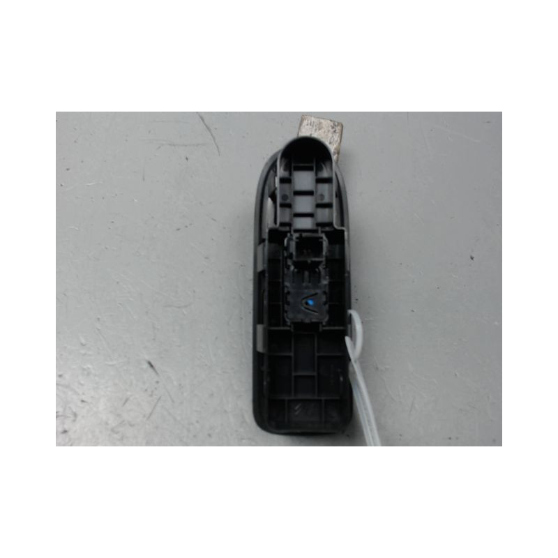 COMMANDE LEVE-GLACE PORTE AVD CITROEN C3 2009-