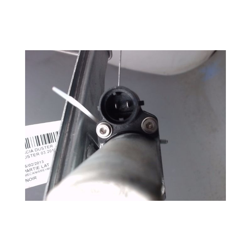 MECANISME+MOTEUR LEVE-GLACE AVANT DROIT DACIA DUSTER 2010-