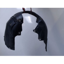 PARE-BOUE AVANT DROIT FORD FOCUS 98-04
