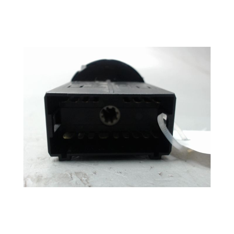 COMMANDE ECLAIRAGE VOLKSWAGEN POLO 02-05