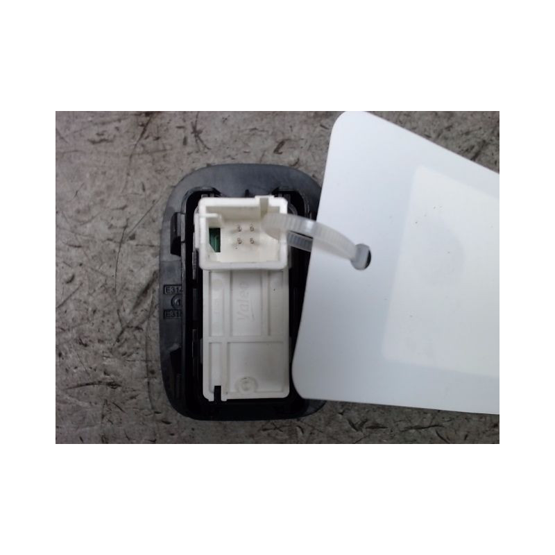 COMMANDE LEVE-GLACE PORTE AVD PEUGEOT 208