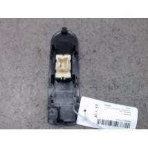 COMMANDE LEVE-GLACE PORTE AVD RENAULT CLIO