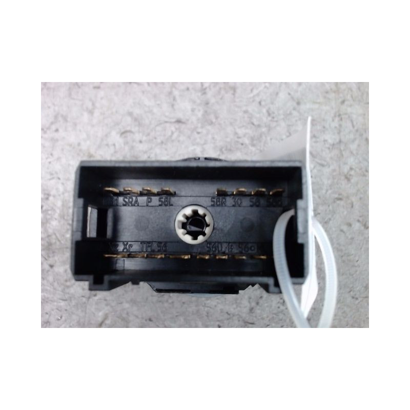 COMMANDE ECLAIRAGE VOLKSWAGEN POLO 02-05