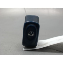 COMMANDE LEVE-GLACE PORTE AVD RENAULT TWINGO 93-98