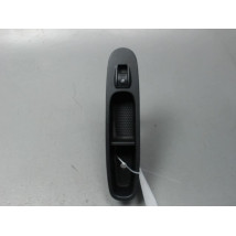 COMMANDE LEVE-GLACE PORTE AVD FIAT PUNTO