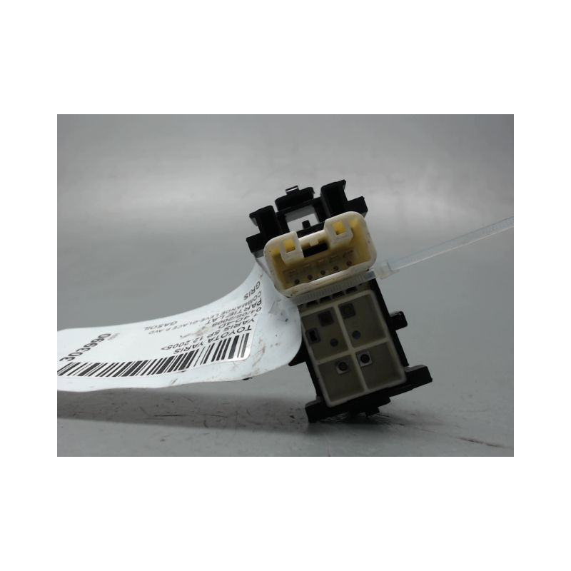 COMMANDE LEVE-GLACE PORTE AVD TOYOTA YARIS 2005-