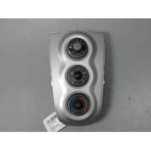 COMMANDE DE CHAUFFAGE TOYOTA YARIS -2003