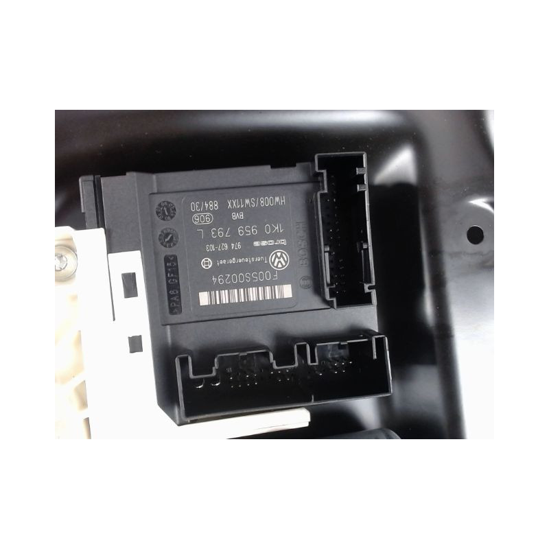 MECANISME+MOTEUR LEVE-GLACE AVANT GAUCHE VOLKSWAGEN PASSAT 2005-
