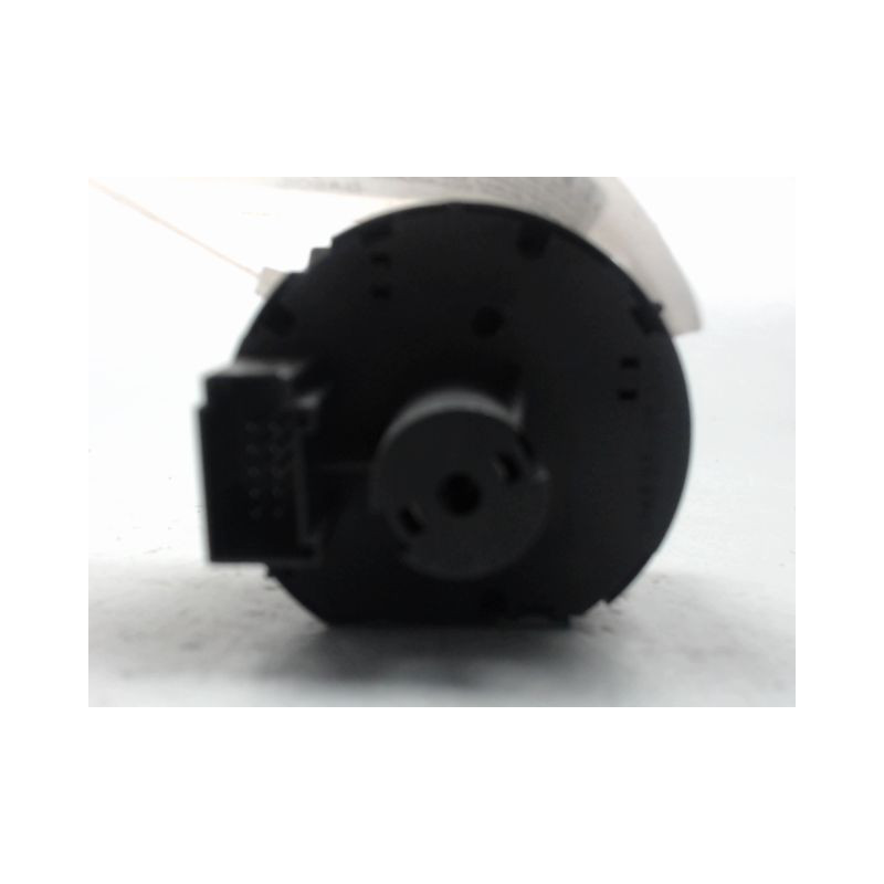 COMMANDE ECLAIRAGE VOLKSWAGEN PASSAT 2005-