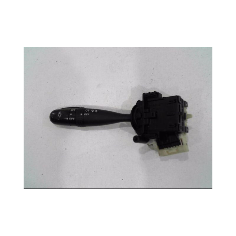 COMMANDE ECLAIRAGE TOYOTA YARIS