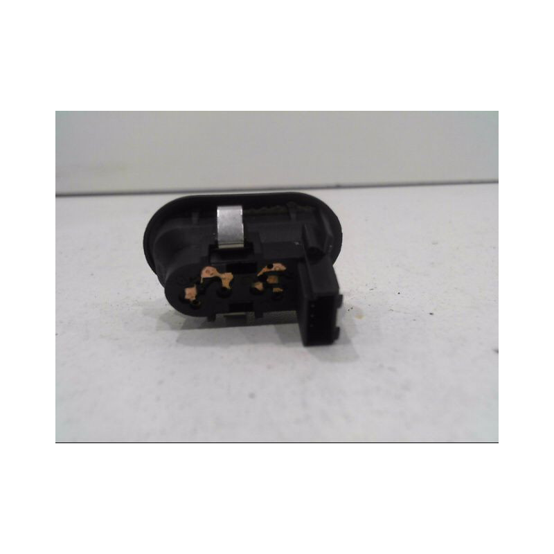 COMMANDE LEVE-GLACE PORTE AVD OPEL ZAFIRA