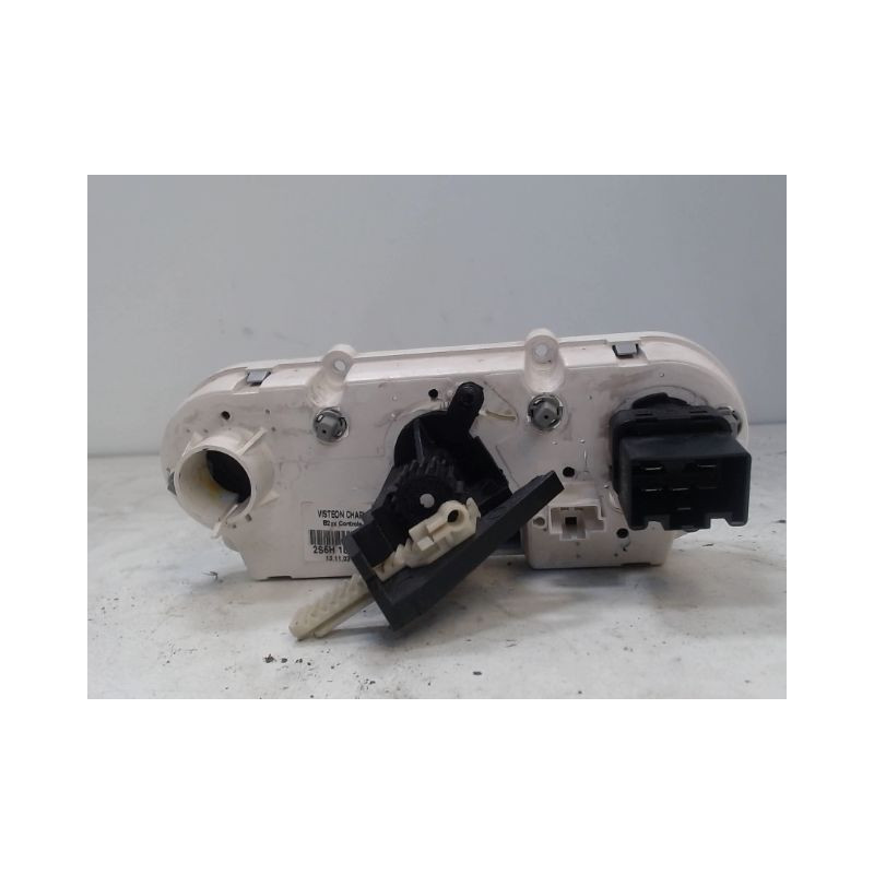 COMMANDE DE CHAUFFAGE FORD FIESTA