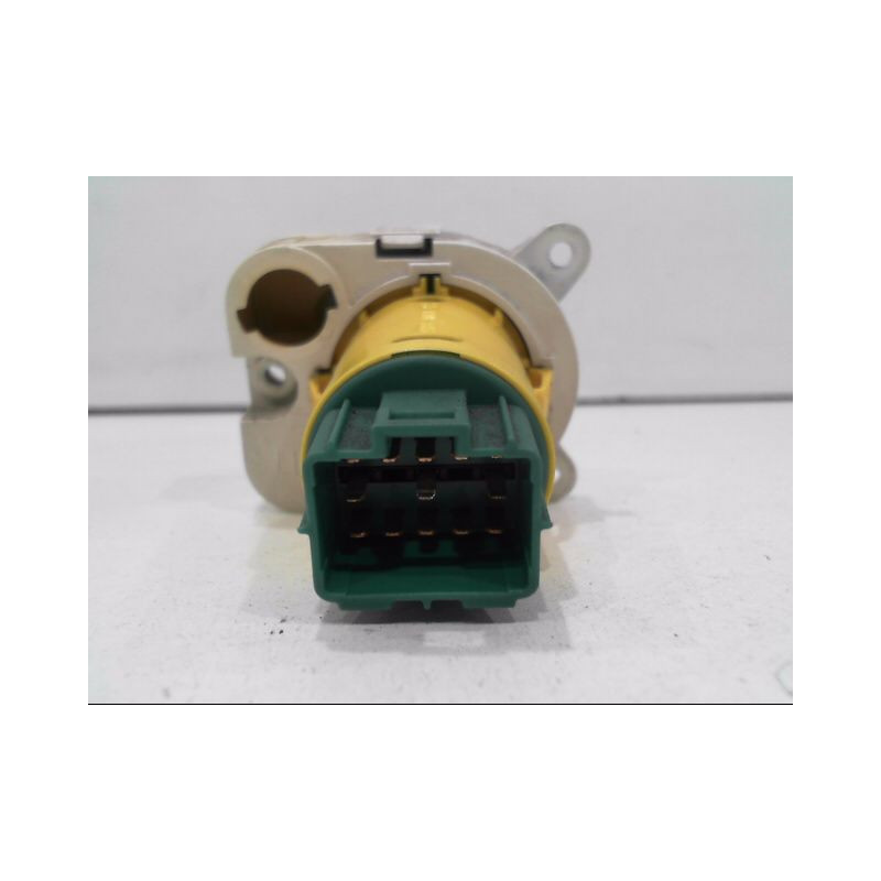 COMMANDE ECLAIRAGE FORD MONDEO