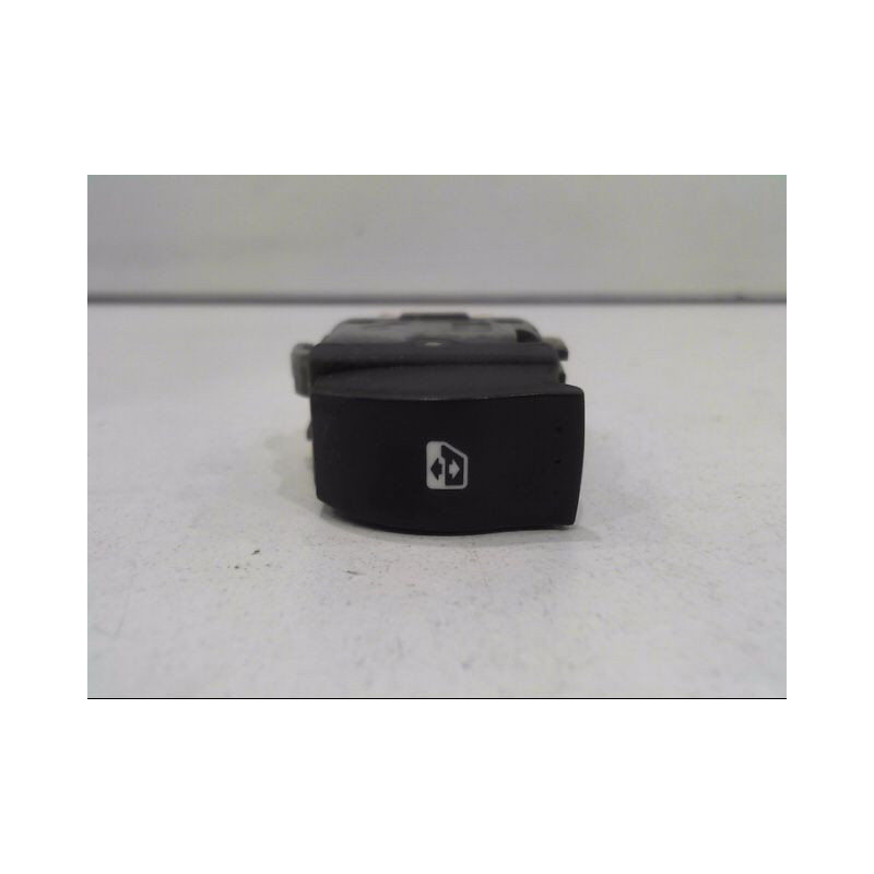 COMMANDE LEVE-GLACE PORTE ARD RENAULT ESPACE