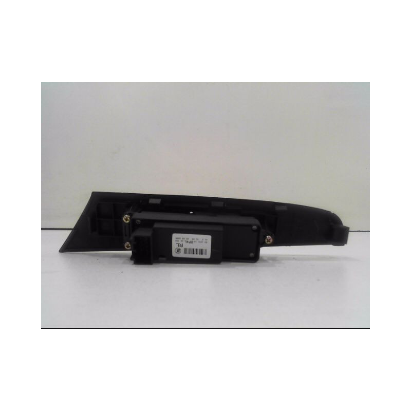 COMMANDE LEVE-GLACE PORTE ARG MAZDA 3