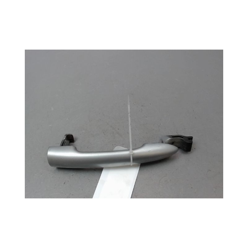 POIGNEE EXTERIEURE PORTE AVANT DROIT RENAULT CLIO III Phase 1 2005-2009