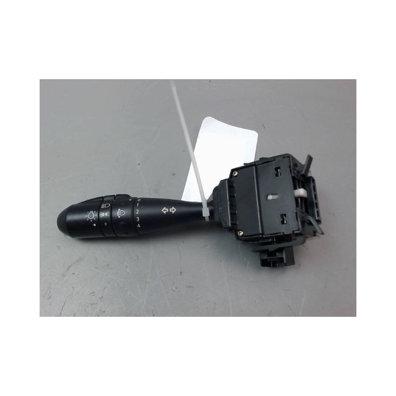 COMMANDE ECLAIRAGE MITSUBISHI COLT 2004-