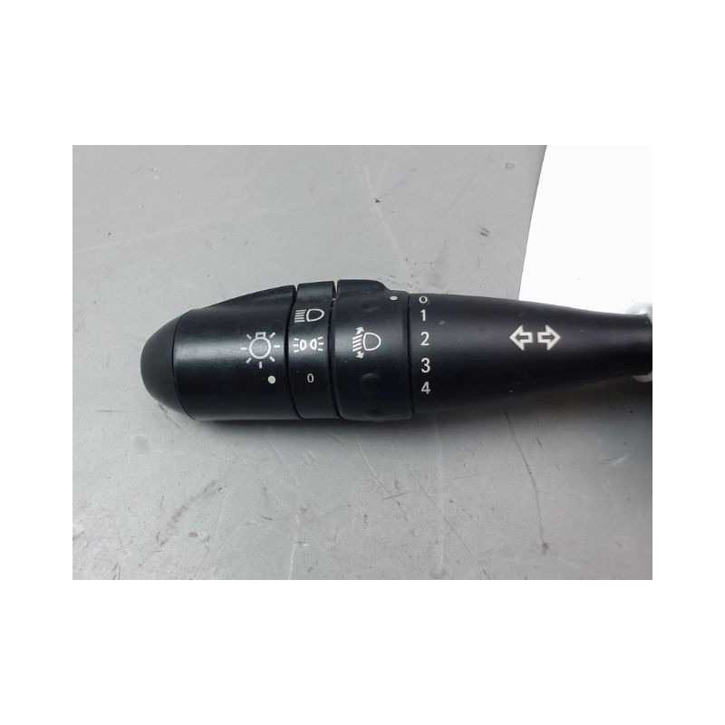 COMMANDE ECLAIRAGE MITSUBISHI COLT 2004-